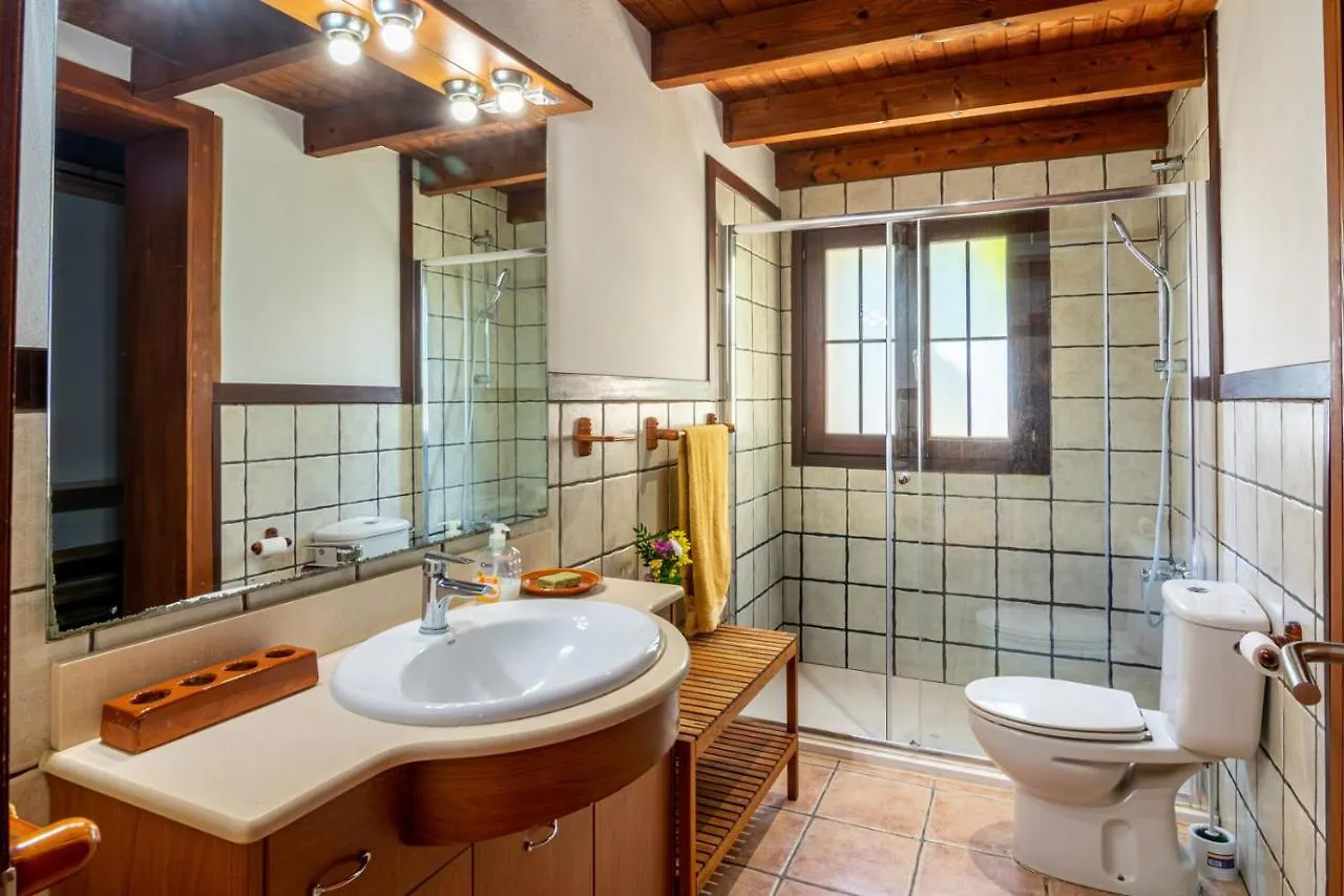 Casa Con Piscina A 1 Km Del Mar Y Del Pueblo Villa Alcudia  Spain